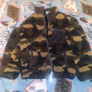 Boys camo zip up coat